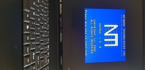 Gaveta Rackmux Kvm Com Comutador Kvm Usb Embutido Nti 17 (Usado)