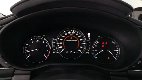 Mazda 3 GRAND TOURING MHEV