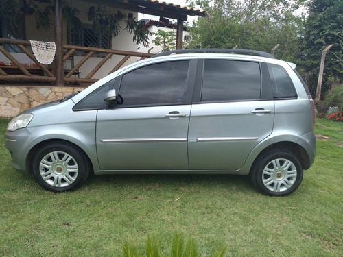 Fiat Idea 1.6 16v Essence Flex 5p 2011
