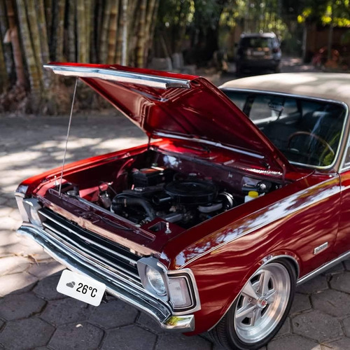 Opala Vermelho Grená, Com Capota De Vinil