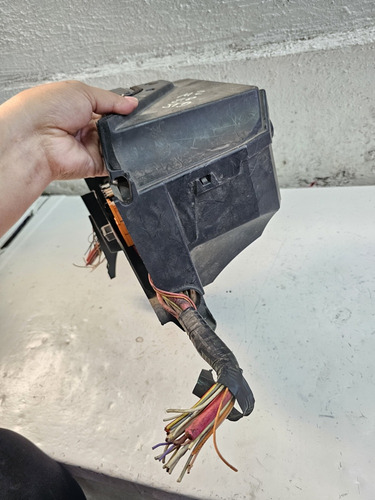 Modulo Fusibles Relevadores De Motor Megane 2 2.0 Std 04-09 (Usado)