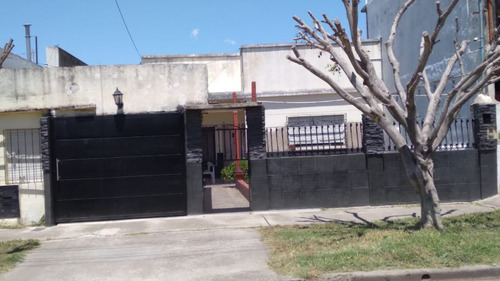 Casa En Venta En Villa Dominico