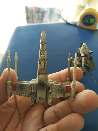 Figuras De Acción Star Wars At-rt Y X Wing Titanium Series (Usado)