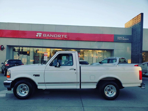 Imagen 4 de 15 de Ford F-250 Ford F-250 Lobo