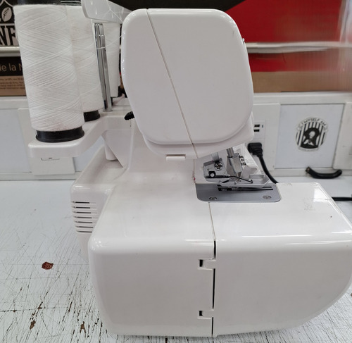Maquina De Coser Overlock Janome 7034d Blanco (Usado)