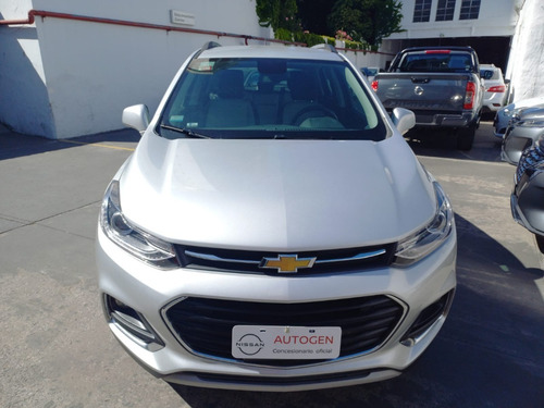 Imagen 2 de 15 de Chevrolet Tracker Premier