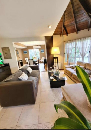Casa En Venta Barrio Cerrado Las Glorias. Benavidez, Tigre, Zona Norte, Apto Crédito Dueño Directo Oportunidad