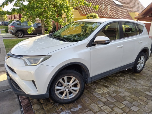 Toyota RAV4 Std 4x2 722cl0