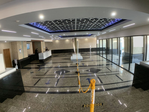 Oficina En Renta En Lomas Altas Torre Quadrata (m2o2439)