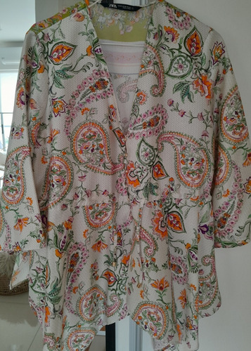 Kimono Zara Estampado Satén
