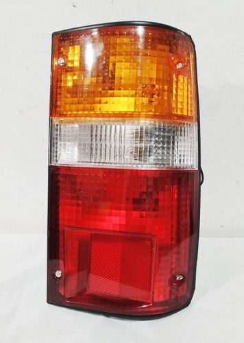 Imagen 2 de 4 de Stop Toyota Hilux 89-98