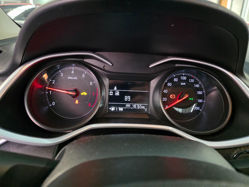 Chevrolet Onix plus 1.0 Lt 2 4P