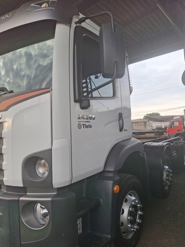 Vw 24.280 8x2 2013 Chassis