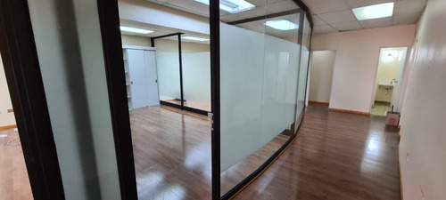 Imagen 11 de 14 de Oficina 145m2 En Pleno Centro De Talcahuano
