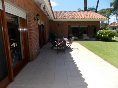 Excelente Casa En El Corazón De San Rafael !!!!- Ref: 1017