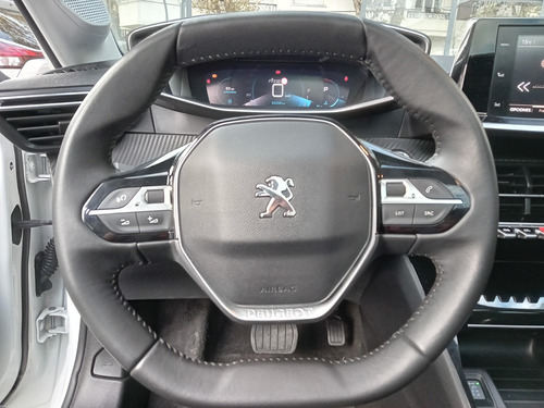 Peugeot 208 1.6 Feline Tiptronic
