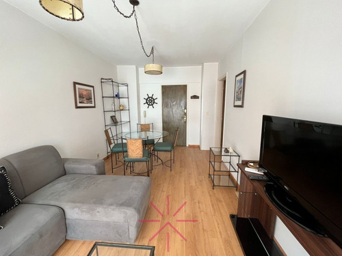 Imagen 3 de 13 de Venta Apartamento 2 Dormitorios Edificio Islamar. Playa Brava - Punta Del Este