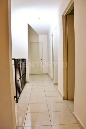 Se Renta Amplia Y Bien Ubicada Casa En Santa Catarina