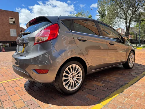 Ford Fiesta 1.6 Hatchback Titanium