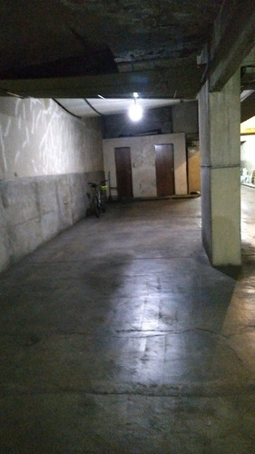 Imagen 7 de 10 de Cochera Privada En Pb Sobre San José De Calasanz 145/7