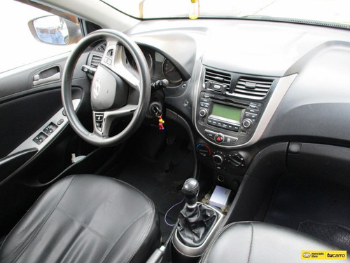 Taxi Hyundai I25