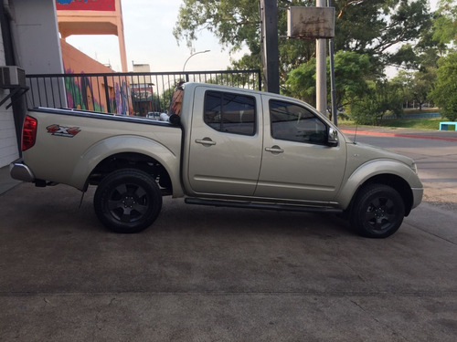 Imagen 4 de 9 de Nissan Frontier Le 4x4 5ws 5at Luxe 2012