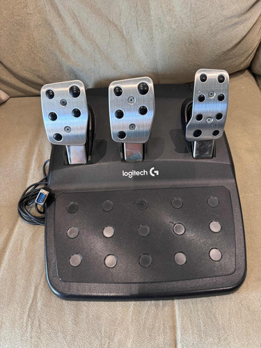 Pedal Logitech Usado