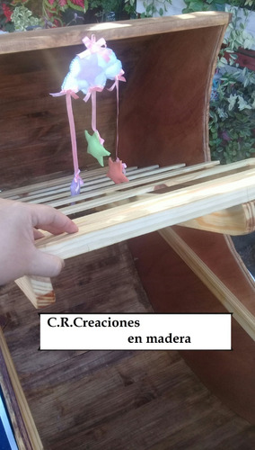 Cuna De Bebe En Madera Con Forma De Luna