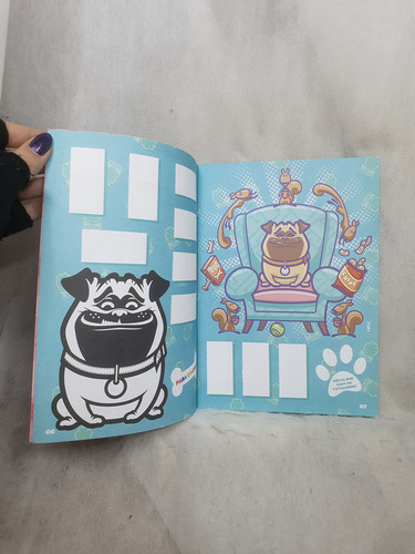 Álbum Pets - A Vida Secreta Dos Bichos - Buzzy (Usado)