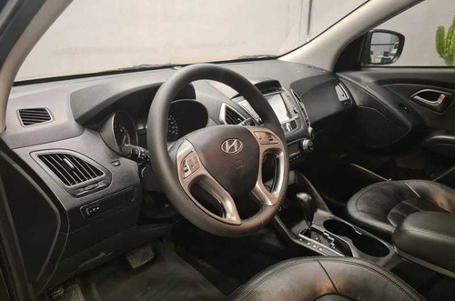 Imagem 10 de 11 de Hyundai Ix35 Gls 2.0 16v 2wd Flex Aut 2012