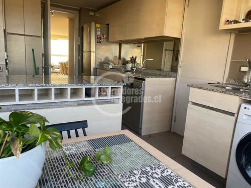 Departamento En Venta De 4 Dorm. En Concón Vista Insuperable