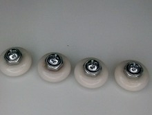 Imagen 2 de 2 de Ruedas Para Puerta De Baño