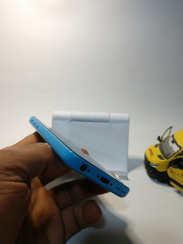 Iphone 5c 16 Gb Azul Libre Excelente Leer Descripción Azul (Usado)