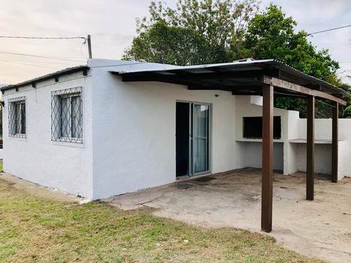 Cabañas En San Gregorio - A 20 Mts De La Playa - Completas