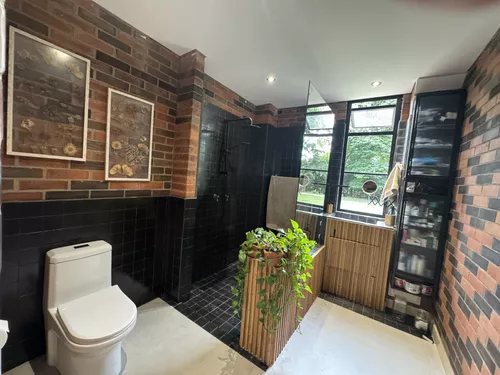 Casa En Venta En Alfaguara. Cod V11494