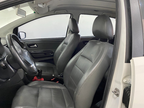 Imagem 17 de 19 de Volkswagen Crossfox