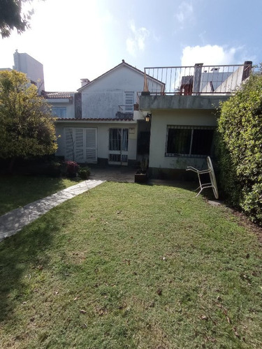 Imagen 2 de 17 de Casa En Venta De 4 Dormitorios C/ Cochera En Punta Gorda