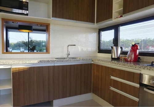 Apartamento En Alquiler De 2 Dormitorios En Carrasco