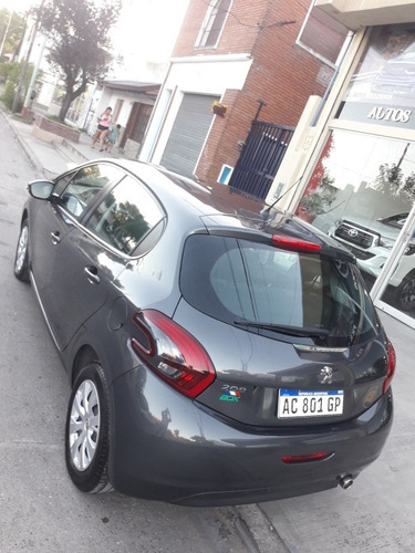 Peugeot 208 1.6 Active 2018