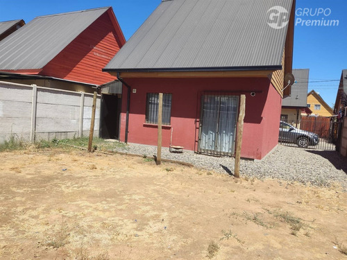 Casa En Venta De 3d/2b En Talca Sector Bicentenario