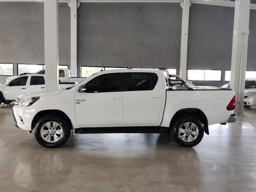 Toyota Hilux Hilux 2.7 SR 4X2 CD 16V FLEX 4P AUTOMÁTICO