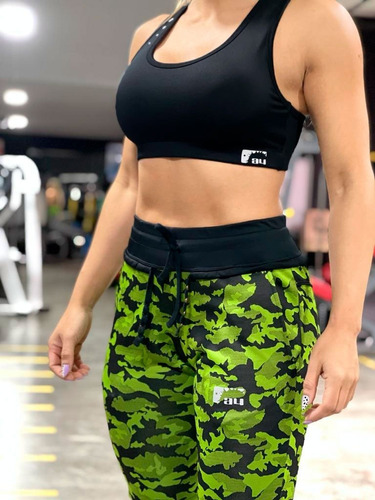 Imagen 3 de 5 de Pantalón Mujer Jogging Gym Camuflado