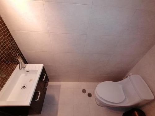 Imagen 7 de 30 de Casa En Venta En Conjunto Privado De Avenida Principal Del Este De Barquisimeto Lara 0.4.2.4.5.9.3.7.5.4.2/ Rent-a-house Centro Occidente Mls Código: 21-11349, Avenida Bracamonte