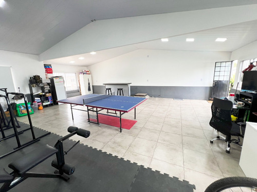 Venta Casa 3 Amb. Reciclada Con Jardín, Pileta, Quincho Y Playroom!!!