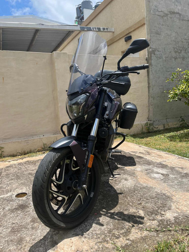 Dominar 400