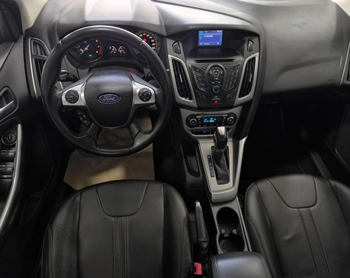 Ford Focus 2.0 SE SEDAN 16V FLEX 4P POWERSHIFT