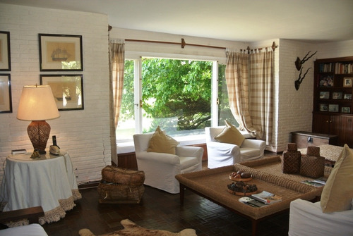 Casa En Venta / 5 Dorm / Punta Del Este / Golf / At2 6380