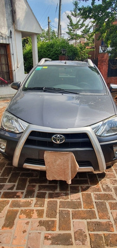 Toyota Etios 1.5 Cross 2016