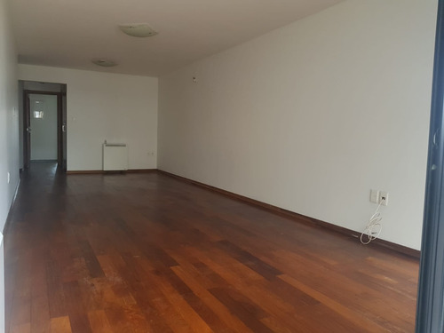 Edificio Moderno, 2 Garage, Box