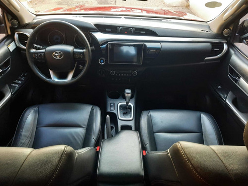 Imagen 6 de 9 de Toyota Hilux 2016 2.8 Cd Srx 177cv 4x4 At